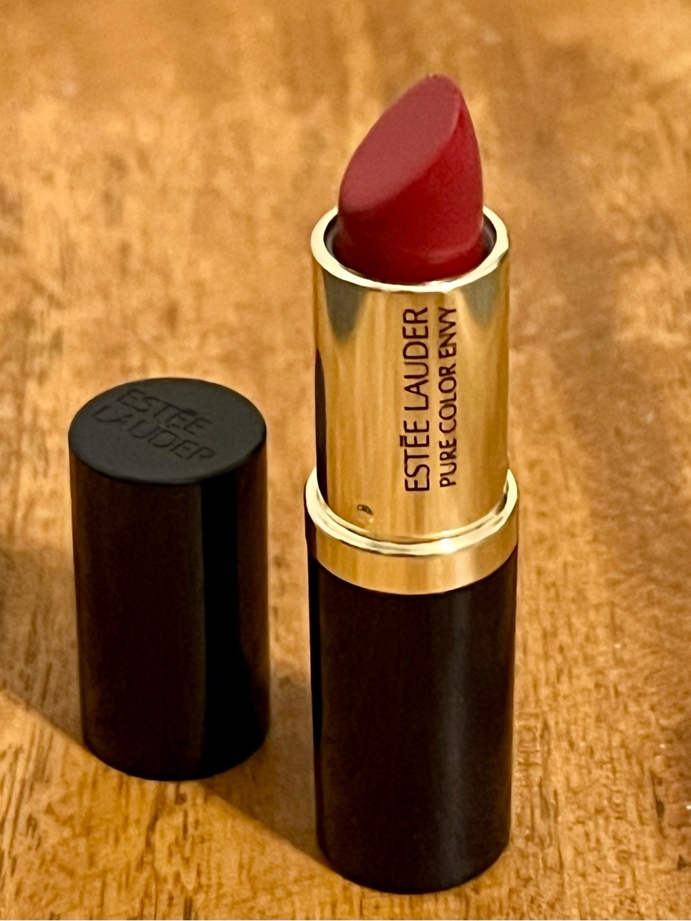 Estee Lauder Unattainable Pure Color Envy Lipstick 220 NEW NWOB Matte Sculpting